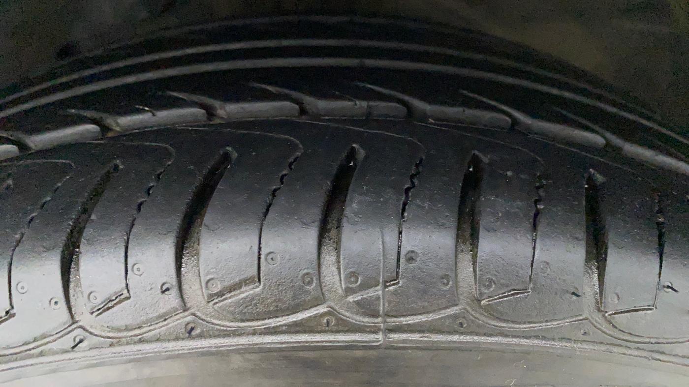2021 Ford Ecosport TITANIUM PLUS SE1.5 TDCI MT, Diesel, Manual, 13,112 km, Right Rear Tyre Tread