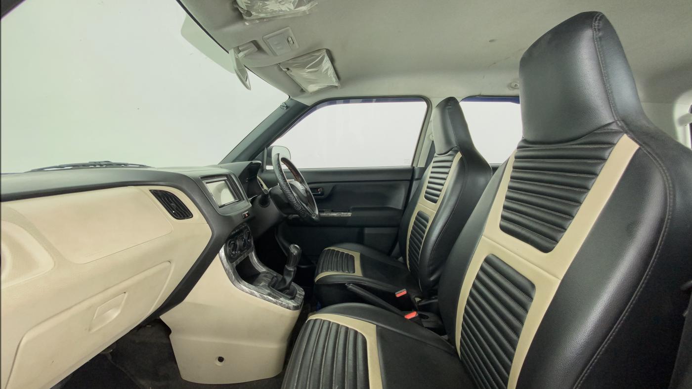 2021 Maruti New Wagon-R 1.0 Lxi (o) cng, CNG, Manual, 36,993 km, Right Side Front Door Cabin