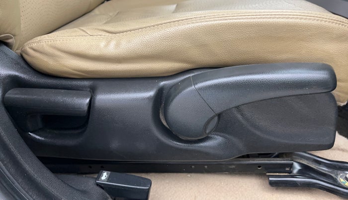 2019 Honda City 1.5L I-VTEC ZX CVT, Petrol, Automatic, 68,459 km, Driver Side Adjustment Panel