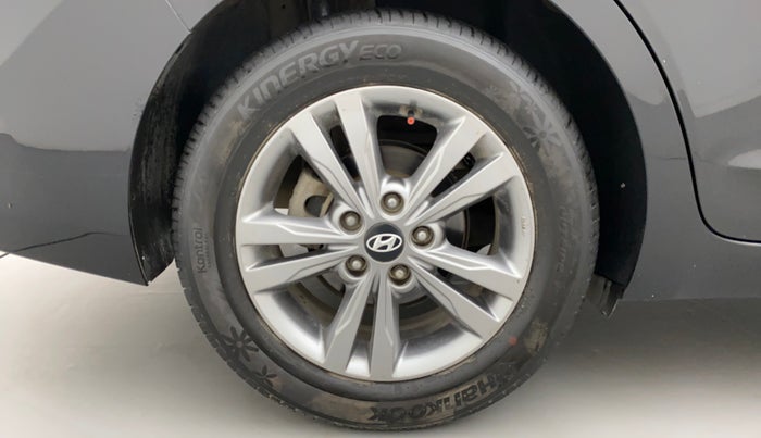 2018 Hyundai New Elantra 2.0 SX MT PETROL, Petrol, Manual, 55,596 km, Right Rear Wheel
