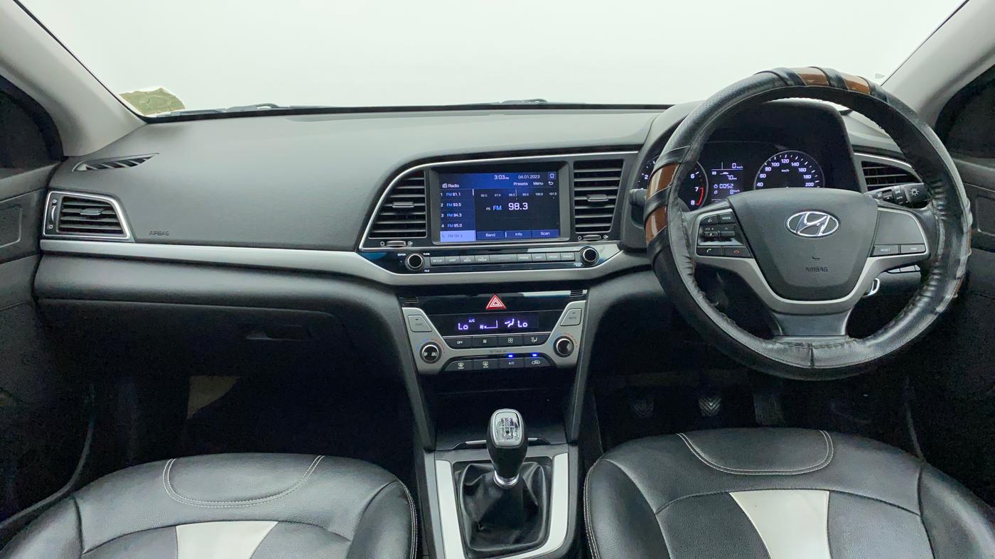 2018 Hyundai New Elantra 2.0 SX MT PETROL, Petrol, Manual, 55,596 km, Dashboard