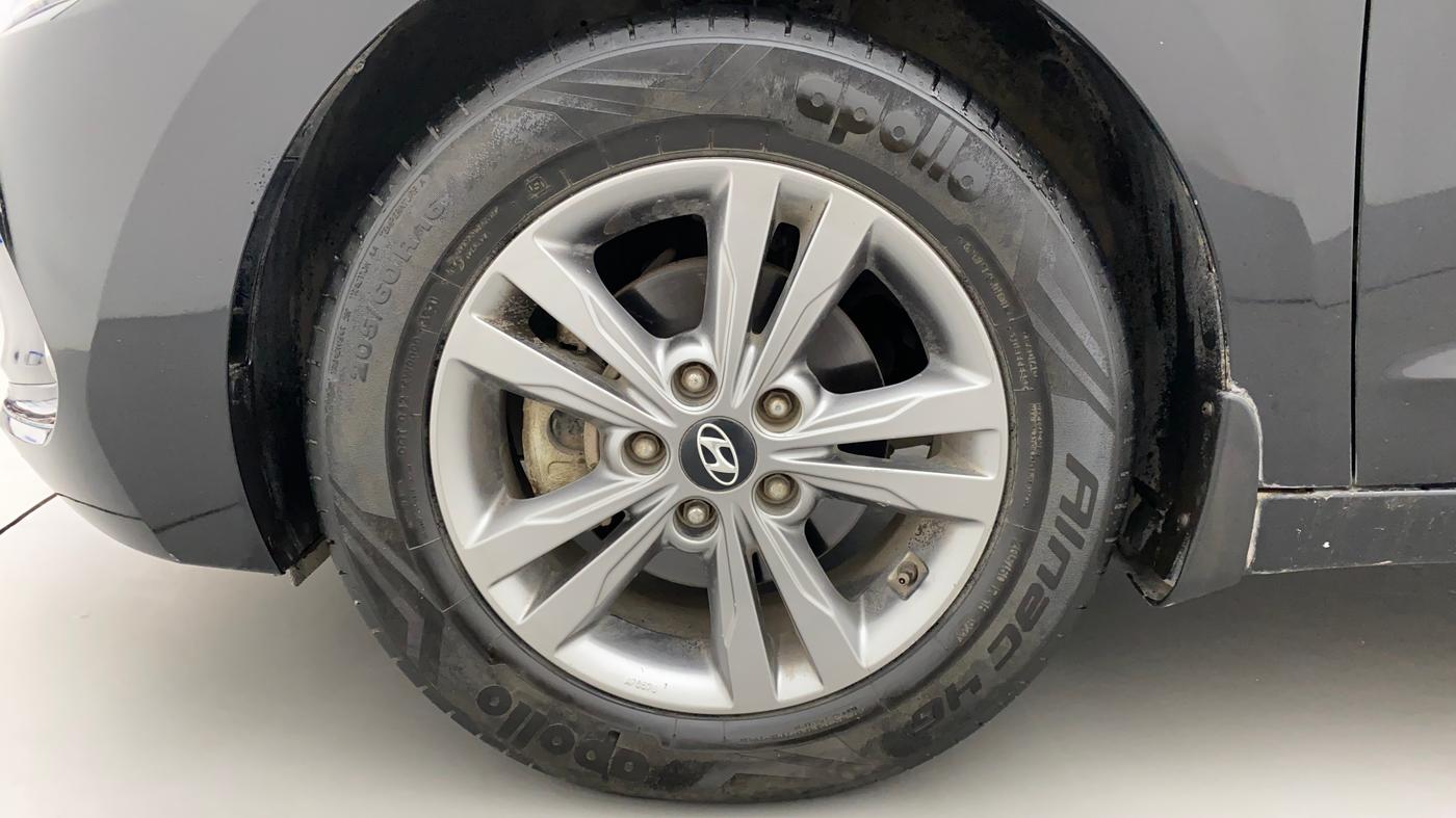 2018 Hyundai New Elantra 2.0 SX MT PETROL, Petrol, Manual, 55,596 km, Left Front Wheel