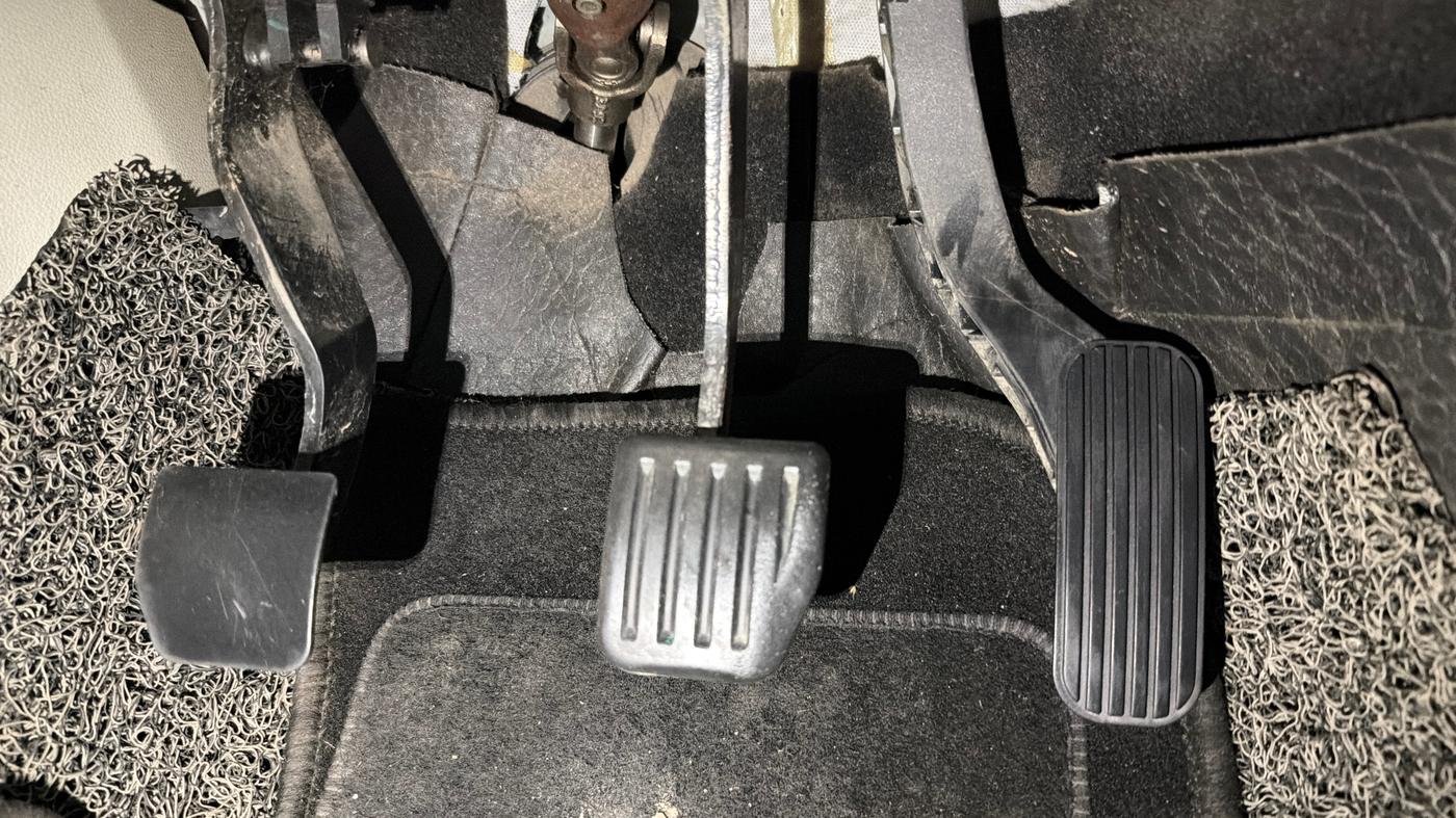 2021 Tata Safari XZ PLUS, Diesel, Manual, 59,576 km, Pedals