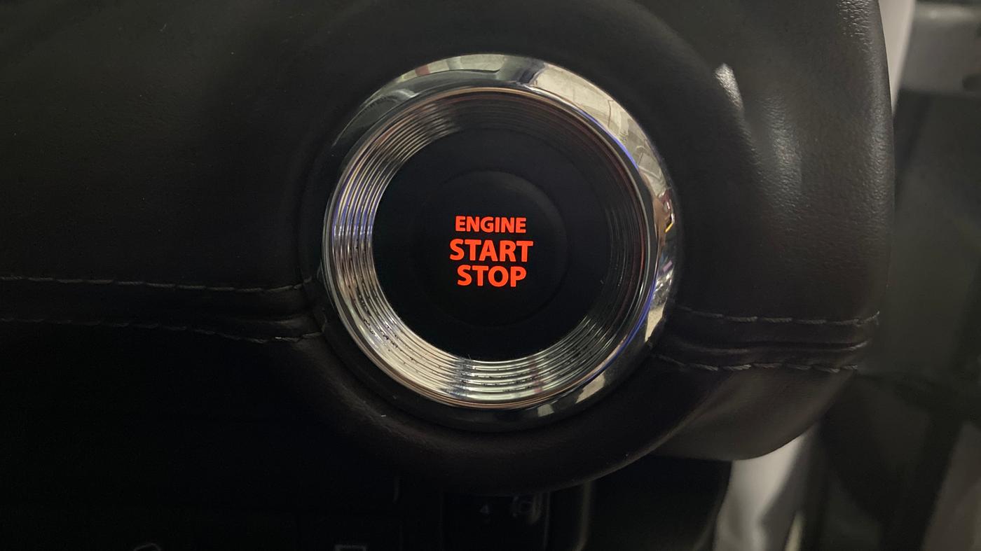 2025 Maruti Grand Vitara ALPHA SMART HYBRID ALLGRIP, Petrol, Manual, 21,377 km, Keyless Start/ Stop Button
