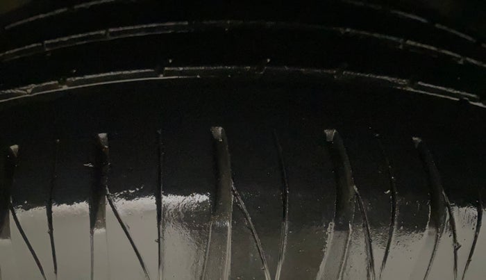 2019 Tata NEXON XZ PLUS PETROL, Petrol, Manual, 1,02,412 km, Left Front Tyre Tread