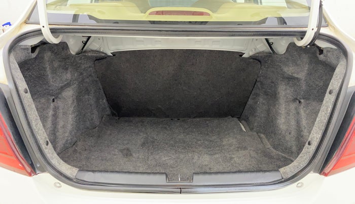 2017 Honda Amaze 1.2L I-VTEC SX, Petrol, Manual, 74,833 km, Boot Inside