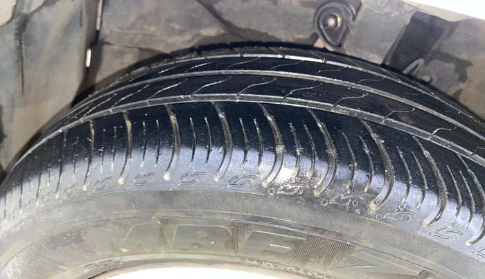 2017 Honda Amaze 1.2L I-VTEC SX, Petrol, Manual, 74,833 km, Left Front Tyre Tread