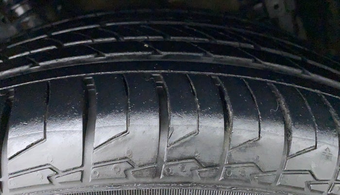 2018 Maruti S Cross ZETA 1.3 SHVS, Diesel, Manual, 47,501 km, Left Rear Tyre Tread