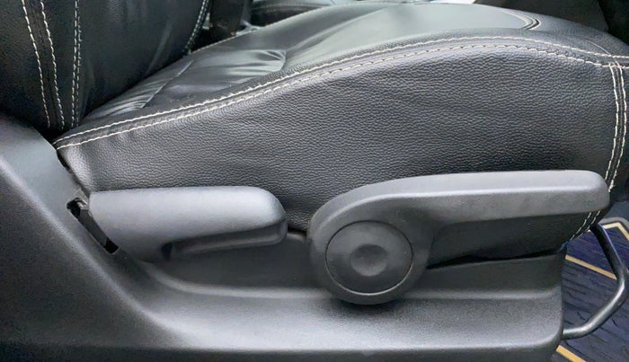 2018 Maruti S Cross ZETA 1.3 SHVS, Diesel, Manual, 47,501 km, Driver Side Adjustment Panel