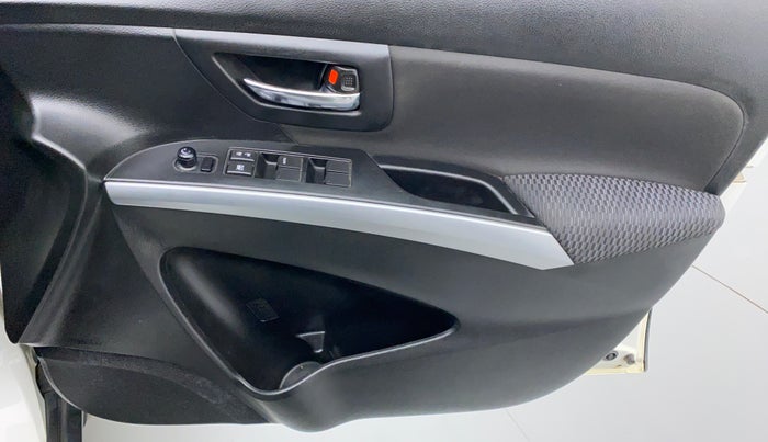 2018 Maruti S Cross ZETA 1.3 SHVS, Diesel, Manual, 47,501 km, Driver Side Door Panels Control