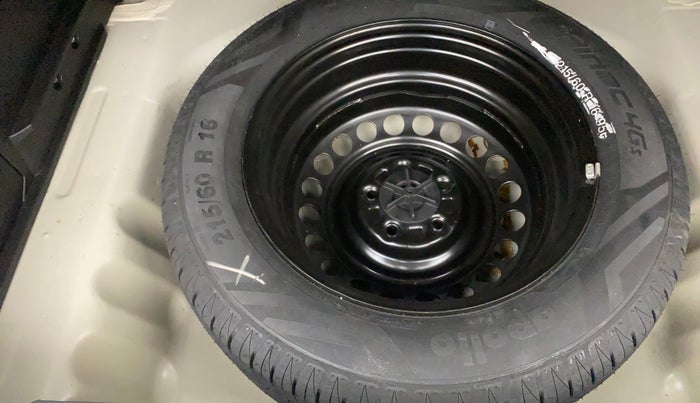 2022 Toyota URBAN CRUISER PREMIUM GRADE AT, Petrol, Automatic, 23,617 km, Spare Tyre