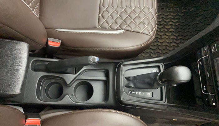 2022 Toyota URBAN CRUISER PREMIUM GRADE AT, Petrol, Automatic, 23,617 km, Gear Lever