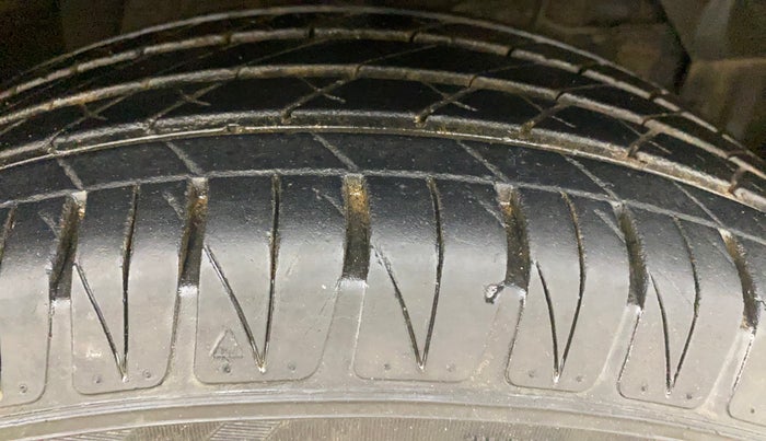 2022 Toyota URBAN CRUISER PREMIUM GRADE AT, Petrol, Automatic, 23,617 km, Right Front Tyre Tread