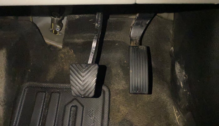 2022 KIA SONET HTX 1.0 IMT, Petrol, Manual, 27,105 km, Pedals