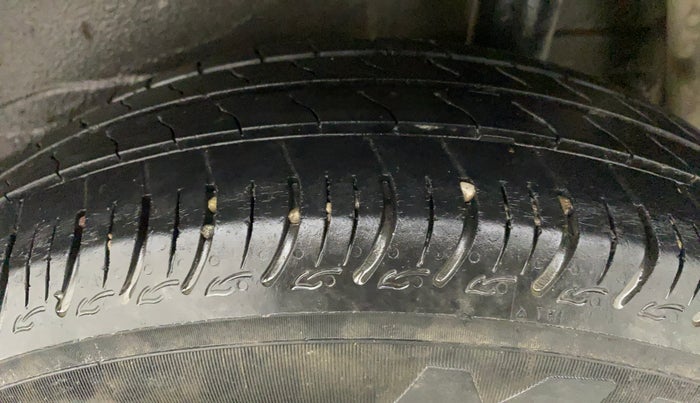2020 Maruti S PRESSO VXI (O) CNG, CNG, Manual, 73,970 km, Left Rear Tyre Tread