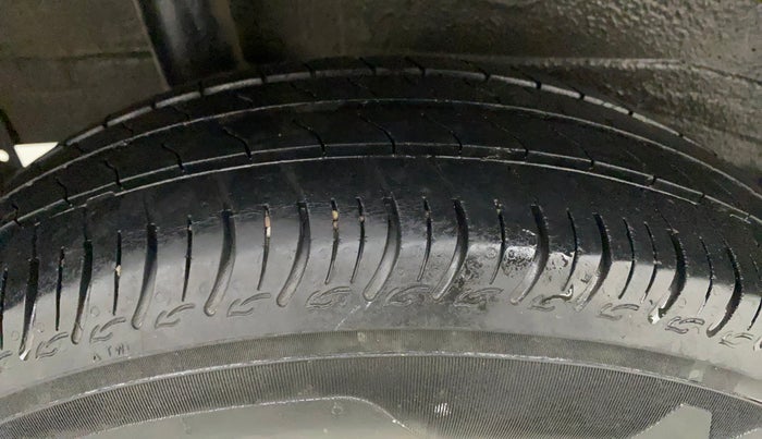 2020 Maruti S PRESSO VXI (O) CNG, CNG, Manual, 73,970 km, Right Rear Tyre Tread