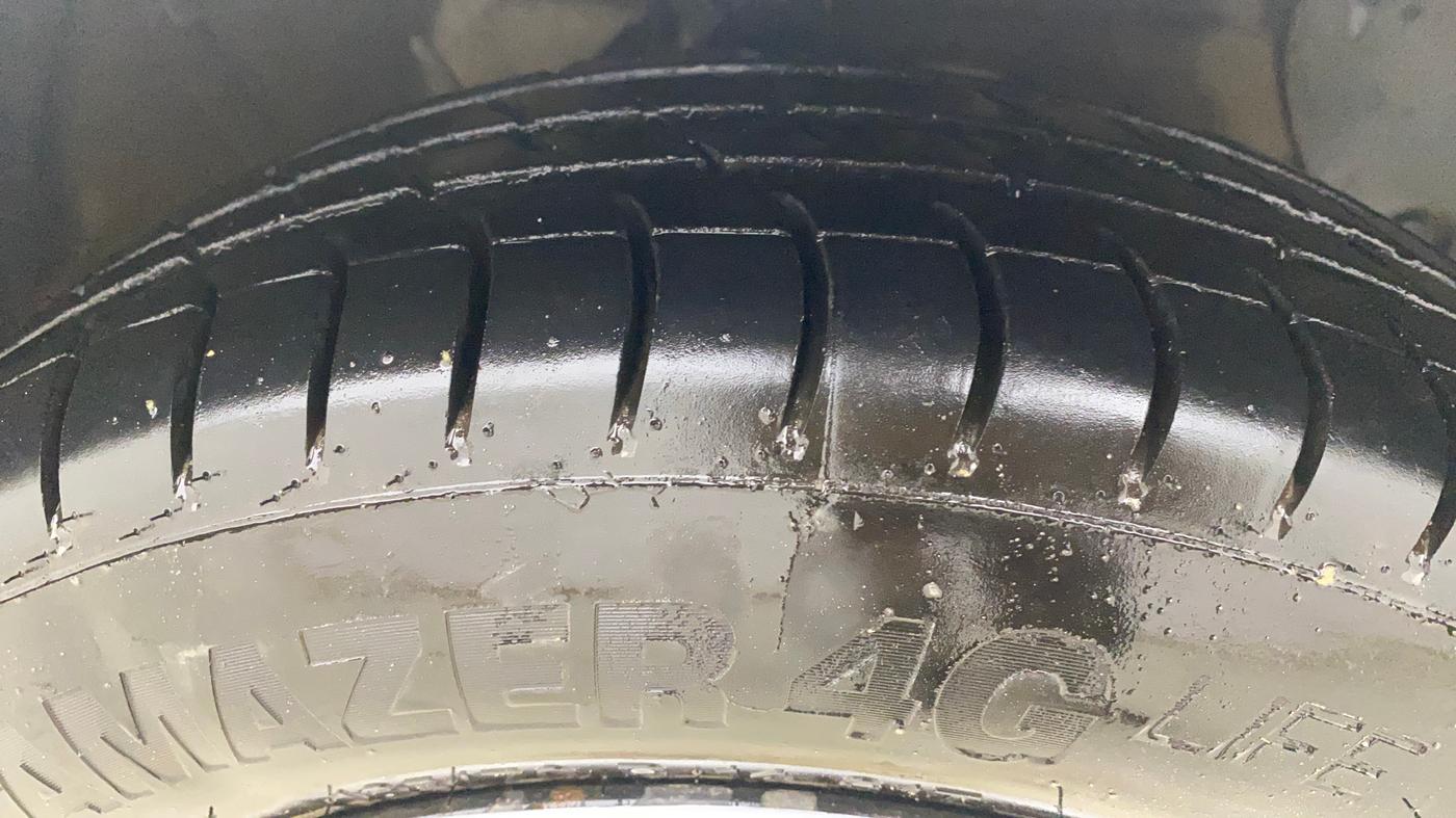 2022 Hyundai AURA S 1.2, Petrol, Manual, 43,880 km, Right Front Tyre Tread