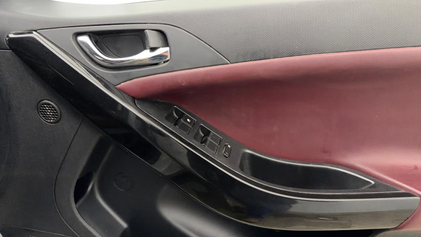 2024 Tata Curvv Accomplished S 1.2 Petrol 6MT, Petrol, Manual, 50,236 km, Driver Side Door Panels Control