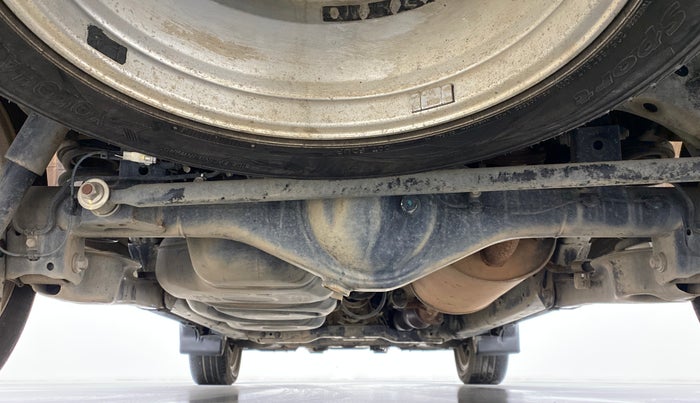 2016 Toyota Innova Crysta 2.7 ZX AT 7 STR, Petrol, Automatic, 65,820 km, Rear Underbody