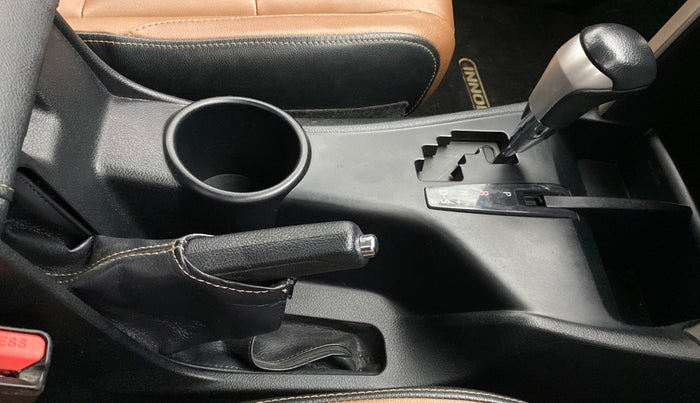 2016 Toyota Innova Crysta 2.7 ZX AT 7 STR, Petrol, Automatic, 65,820 km, Gear Lever