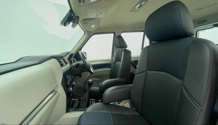 2020 Mahindra Scorpio S11, Diesel, Manual, 17,284 km, Right Side Front Door Cabin