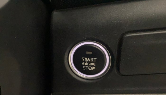 2021 Tata ALTROZ XZ PETROL, Petrol, Manual, 54,543 km, Keyless Start/ Stop Button