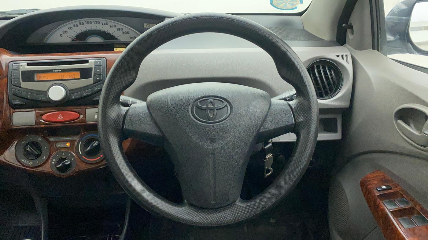 2011 Toyota Etios G, Petrol, Manual, 38,817 km, Steering Wheel Close Up