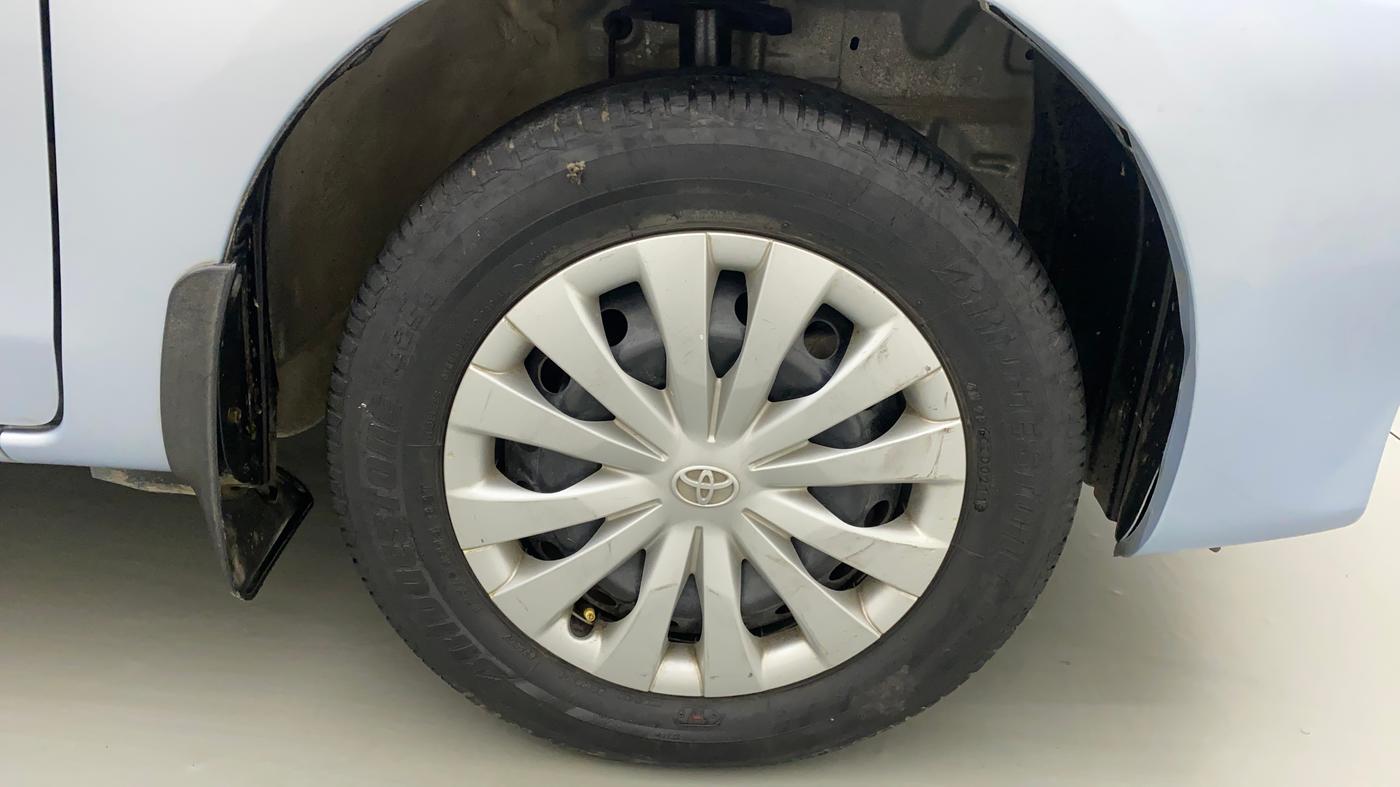 2011 Toyota Etios G, Petrol, Manual, 38,817 km, Right Front Wheel