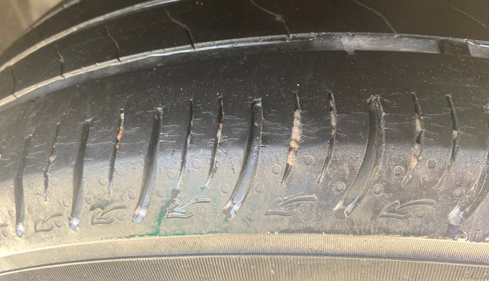 2020 Maruti Baleno DELTA PETROL 1.2, Petrol, Manual, 51,804 km, Left Front Tyre Tread