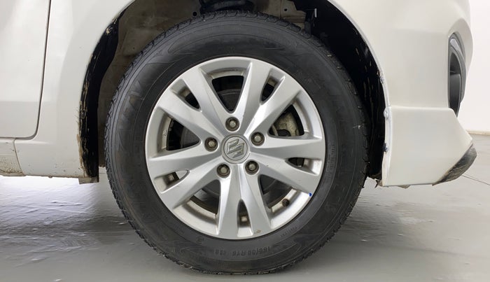 2018 Maruti Ertiga VXI  LIMITED EDITION, Petrol, Manual, 13,797 km, Right Front Wheel