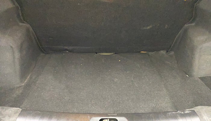 2015 Maruti Swift Dzire VXI, Petrol, Manual, 72,166 km, Boot Inside