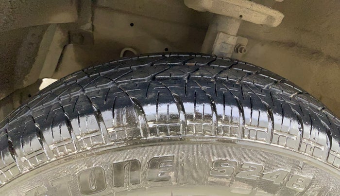 2015 Maruti Swift Dzire VXI, Petrol, Manual, 72,166 km, Left Front Tyre Tread