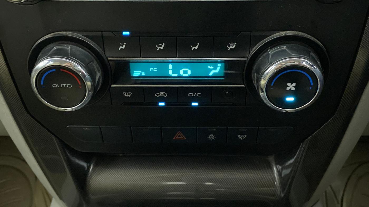 2015 Mahindra Scorpio S10 AT, Diesel, Automatic, 90,893 km, Automatic Climate Control