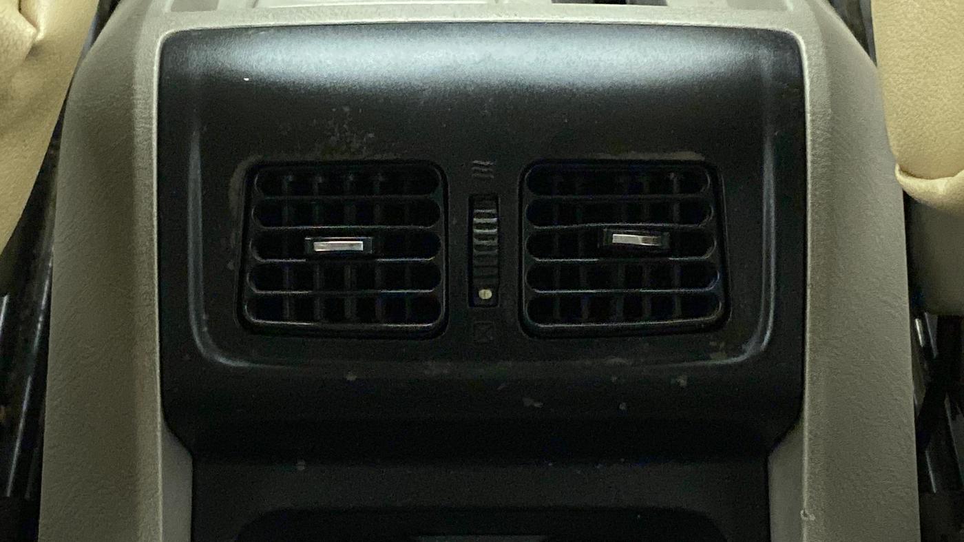 2015 Mahindra Scorpio S10 AT, Diesel, Automatic, 90,893 km, Rear AC Vents