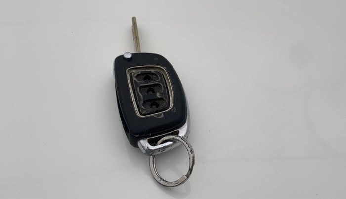 2016 Hyundai Verna FLUIDIC 1.6 CRDI S 4S, Diesel, Manual, 77,939 km, Lock system - Remote key not working