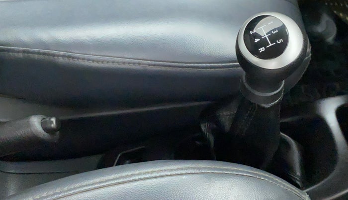2011 Maruti Wagon R 1.0 LXI, Petrol, Manual, 58,059 km, Gear Lever