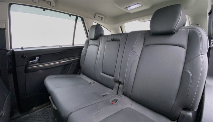 2017 Tata Hexa Varicor 400 XTA, Diesel, Automatic, 73,660 km, Right Side Rear Door Cabin View