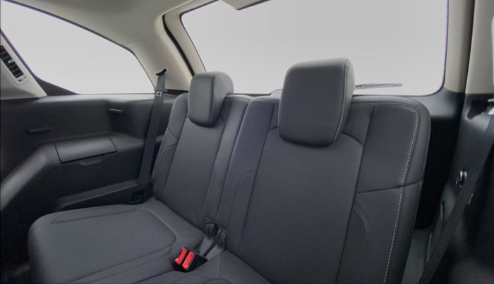 2017 Tata Hexa Varicor 400 XTA, Diesel, Automatic, 73,660 km, Third Seat Row