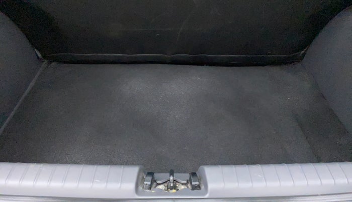 2019 Hyundai GRAND I10 NIOS SPORTZ DIESEL AT, Diesel, Automatic, 25,766 km, Boot Inside