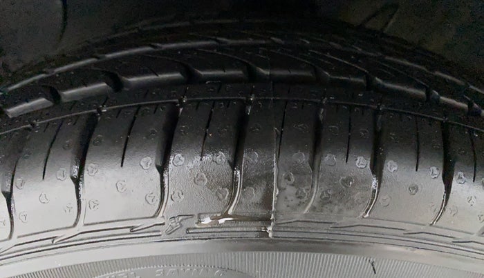 2019 Hyundai GRAND I10 NIOS SPORTZ DIESEL AT, Diesel, Automatic, 25,766 km, Left Front Tyre Tread