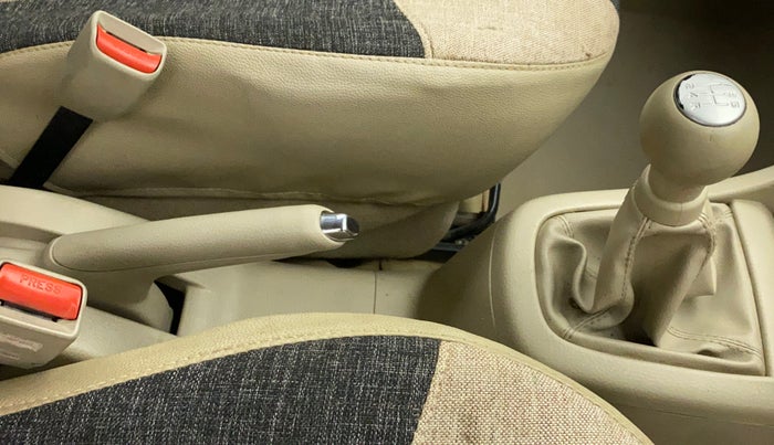 2016 Maruti Ertiga VDI SHVS, Diesel, Manual, 90,276 km, Gear Lever