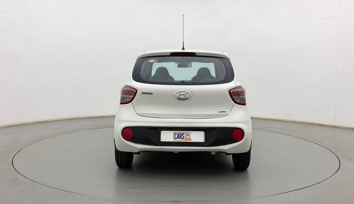 2017 Hyundai Grand i10 MAGNA AT 1.2 KAPPA VTVT, Petrol, Automatic, 58,652 km, Back/Rear