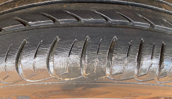 2022 Hyundai VENUE E 1.2, Petrol, Manual, 30,338 km, Left Rear Tyre Tread