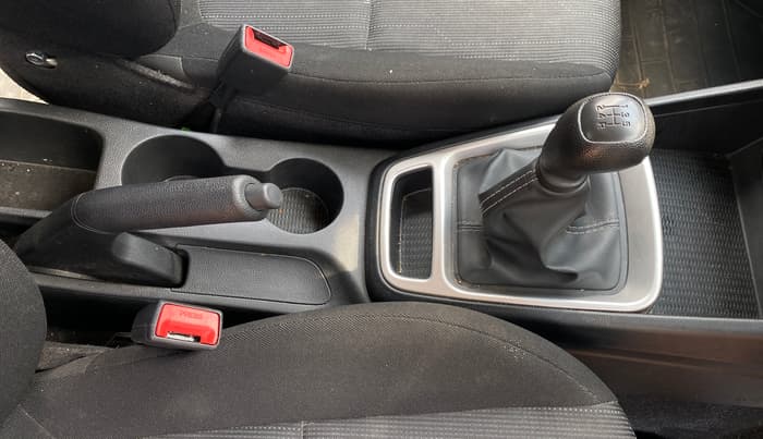 2022 Hyundai VENUE E 1.2, Petrol, Manual, 30,338 km, Gear Lever