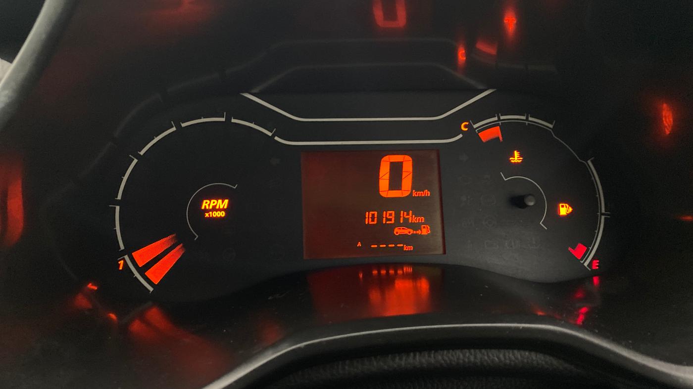 2022 Renault Kiger RXE MT, Petrol, Manual, 1,01,914 km, Odometer Image