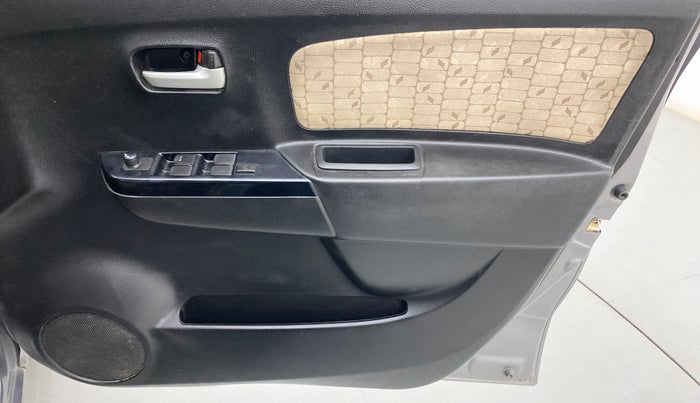 2017 Maruti Wagon R 1.0 VXI (O) AMT, Petrol, Automatic, 37,120 km, Driver Side Door Panels Control
