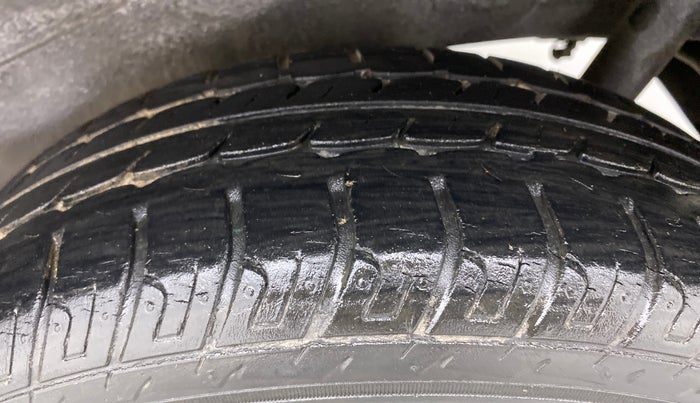 2017 Maruti Wagon R 1.0 VXI (O) AMT, Petrol, Automatic, 37,120 km, Left Rear Tyre Tread