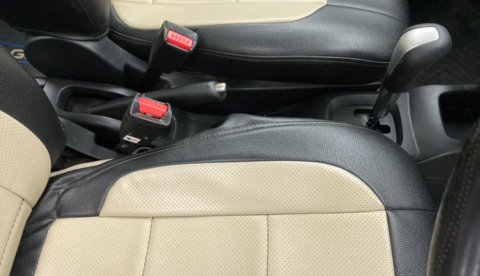 2017 Maruti Wagon R 1.0 VXI (O) AMT, Petrol, Automatic, 37,120 km, Gear Lever