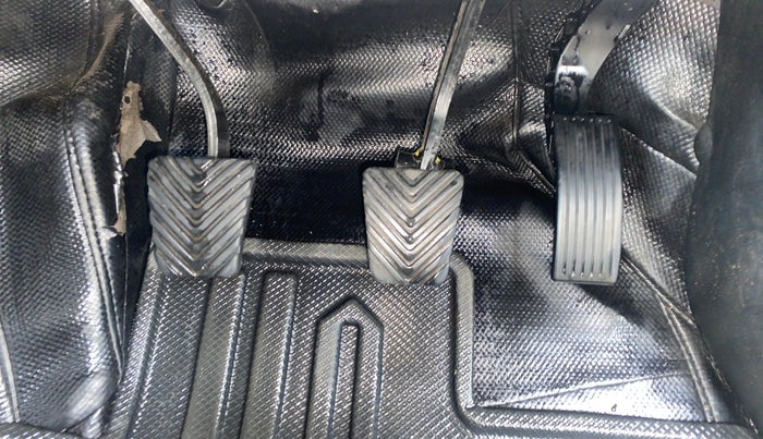 2020 KIA SONET HTX 1.5, Diesel, Manual, 46,808 km, Pedals