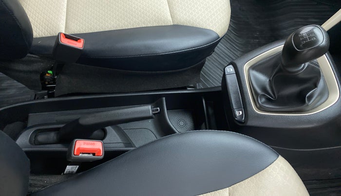2022 Hyundai NEW SANTRO ERA EXECUTIVE, Petrol, Manual, 68,647 km, Gear Lever
